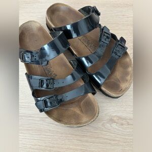 Women’s black k Birkenstocks Florida 3-strap style. Size 37 / US 6.5